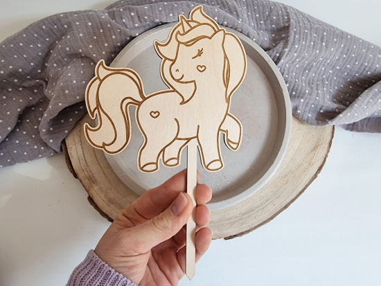 Cake Topper - Tortenstecker aus Holz - süßes Einhorn